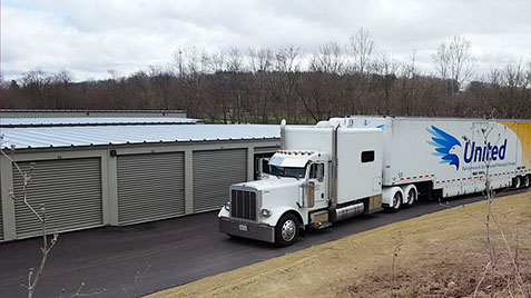 Cottage Grove Storage offers wide drives and easy access for semis, moving vans and other arger vehicles.